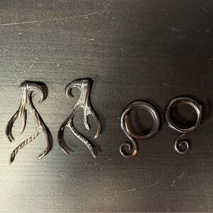 8g Horn Hanging Design Earrings